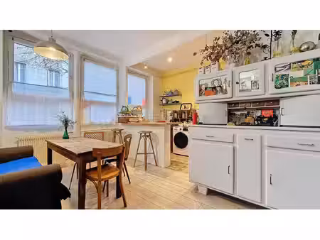 appartement atypique avec courette privative