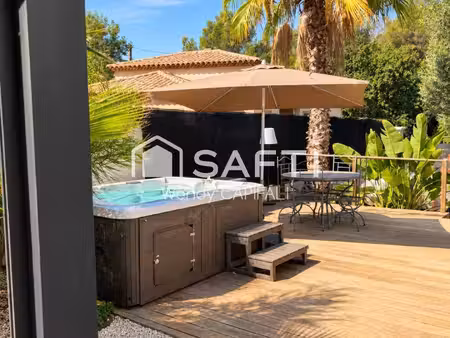 maison familiale  jacuzzi et hauteur sous plafond exceptionnelle