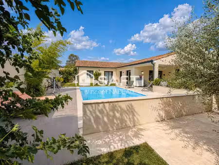 maison - 5 pièces - 140 m²