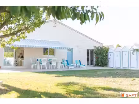 maison d'architecte avec jardin   garage et deux vérandas