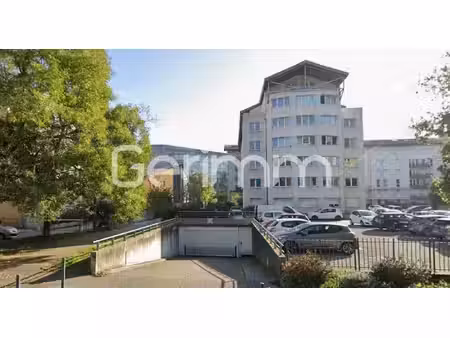 location parking grenoble 38000