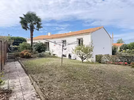 maison familiale 3 chambres sur sous-sol avec potentiel d’aménagement