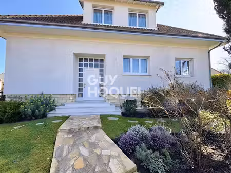 maison à vendre de 7 pièces de 144 m²