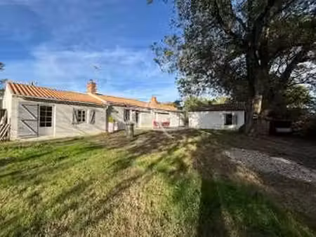 vente maison à sallertaine (85300) : à vendre / 113m² sallertaine