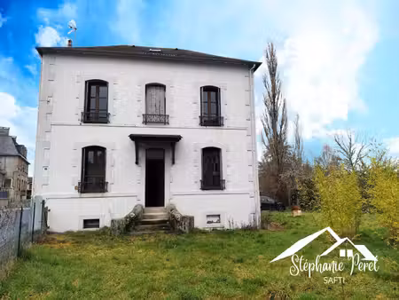 charmante maison familiale au cœur de sornac : calme  nature et potentiel d’aménagement au