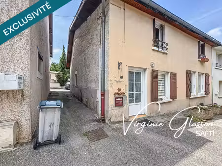 maison de village