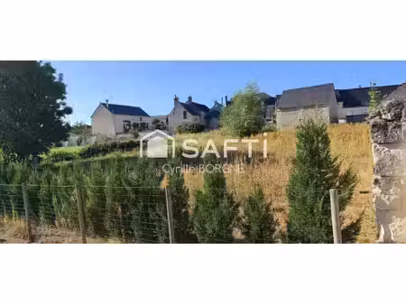 très joli terrain à construire au calme et proche des commerces !