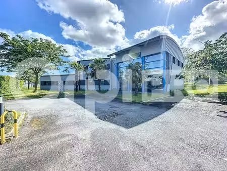 vente bureaux desertines 03630 380m²