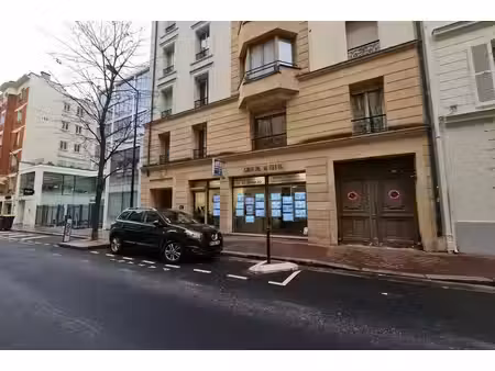vente bureaux 81m²