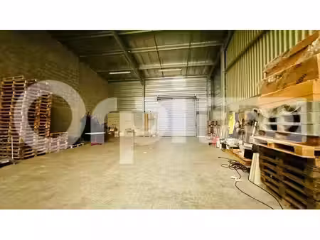vente local d’activités saint jean d illac 33127 313m²