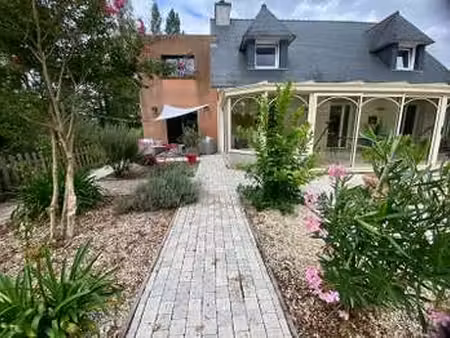 vente maison à saint-médard-sur-ille (35250) : à vendre / 227m² saint-médard-sur-ille