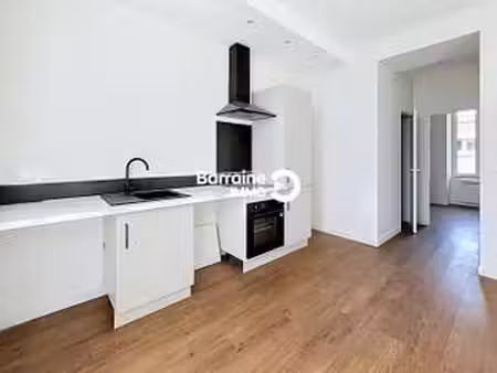 location appartement 3 pièces à camaret-sur-mer (29570) : à louer 3 pièces / 68m² camaret-