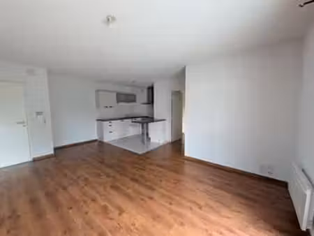 location appartement 3 pièces aux herbiers (85500) : à louer 3 pièces / 65m² les herbiers