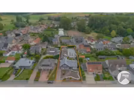 herzele - ruime villa met magazijn op 16a18ca