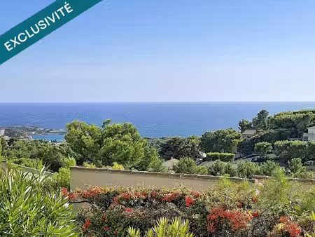 un petit format  une grande vue : bandol et la méditerranée pour horizon vue mer  calme ab