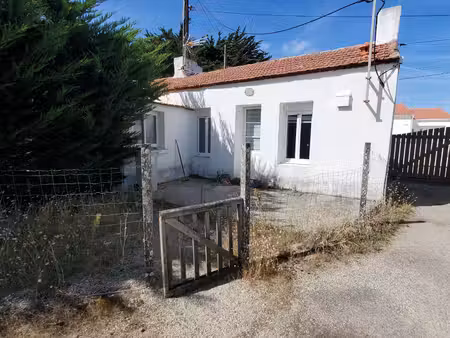 vente maison 2 pièces  30.20m²  barbâtre