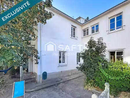 rare ! maison de ville avec garage  jardinet et terrasse !