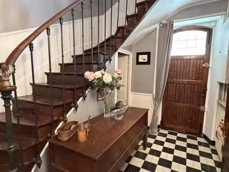 manoir de 170m² avec son annexe de 50m² et ses dépendances sur terrain de 3 423m² 244 000 