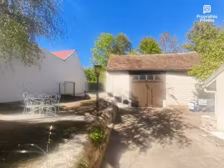 maison habitable de suite  deux chambres  grange  terrain  proche nogent sur seine