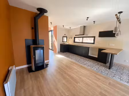 maison neulise 5 pièces  bureau et garage - 134 m2