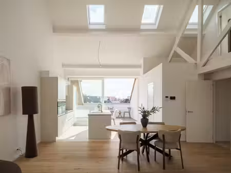 duplex penthouse appartement (epc a) met 3 slaapkamers en 2 terrassen