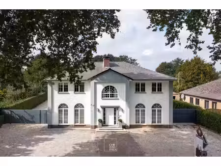 tijdloze villa van 422 m² met uitzonderlijke ruimte en mogelijkheden nabij maastricht!