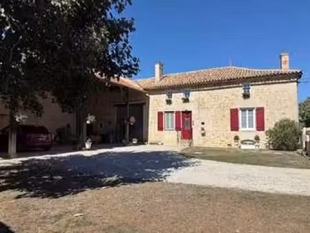 vente maison à villefagnan (16240) : à vendre / 179m² villefagnan