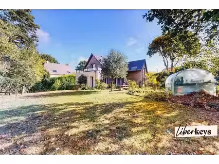 maison d'architecte – 160 m² – 6 chambres – dpe b – saint-donan