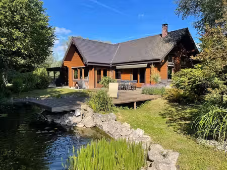 tres jolie maison pitoresque d inspiration scandinave totalement en bois massif