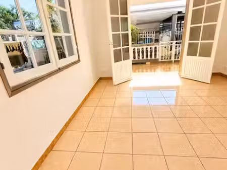 location locaux professionnels 0 pièces 104 m² à saint paul (97460)  1 495 €