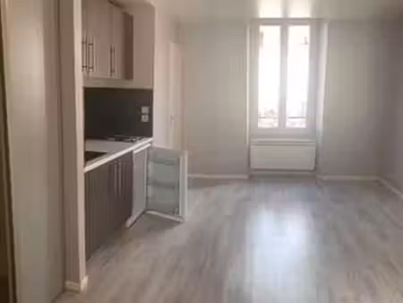 location appartement 2 pièces au mans heuzé - saint-georges (72000) : à louer 2 pièces / 2