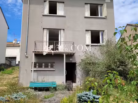maison familiale de 6 pièces - 112m² avec garage et jardin.
