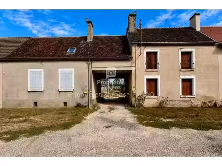 maison vatan 11 pièce(s) 255 m2