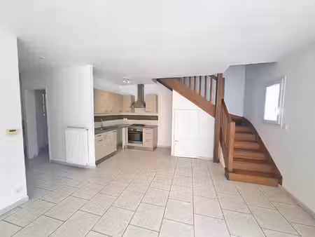 vente maison 4 pièces  85.00m²  vineuil