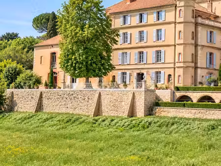 vente château 13 pièces 900 m² à valensole (04210)  1 684 000 €