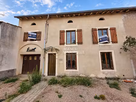maison de village à rénover 190 m²  terrain de plus de 1 000 m²  chamagne