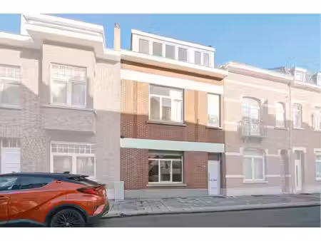 immeuble de rapport à vendre à rue pierre schoonejans 21 auderghem (vbe69245)