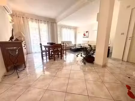 vente appartement 3 pièces 82 m² à nice (06000)  359 000 €