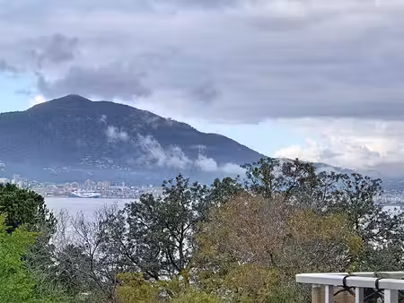 a vendre! t2 duplex 50m2 avec superbe vue mer porticcio