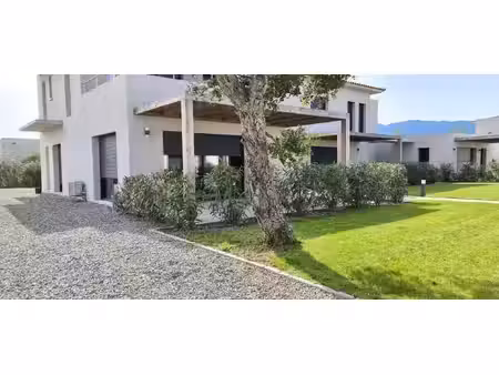 corse maison rez de jardin proche mer