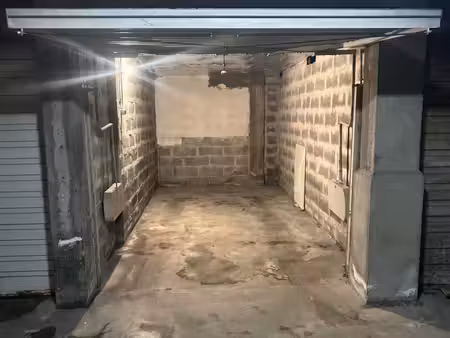 a vendre riquier - garage ferme - dans residence securisee