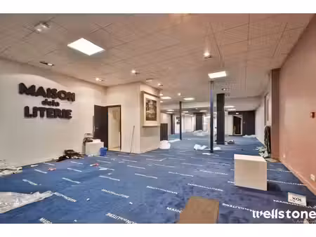vente commerce 419m²