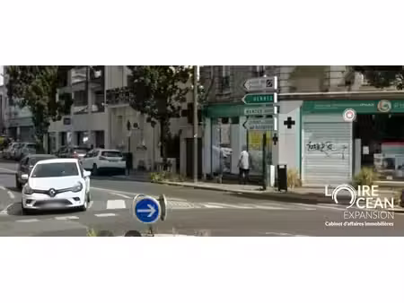 vente commerce nantes 44300 110m²