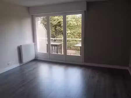 location appartement 1 pièces 29m2 pau 64000 - 475 € - surface privée