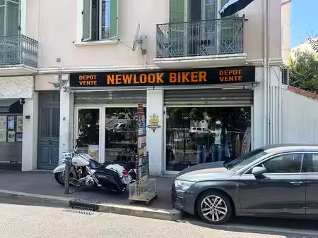 location commerce 52m²