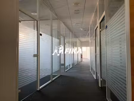location bureaux 319m²