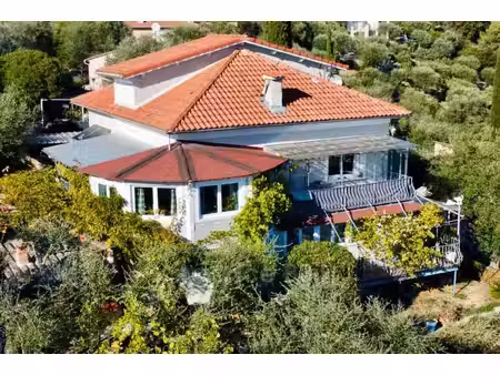 vente maison 7 pièces 175 m² saint-andré-de-la-roche (06730)