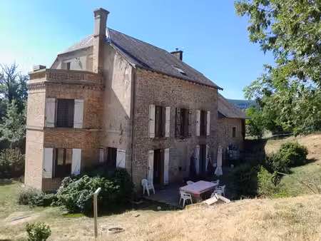 maison 9 pièces - 226 m²