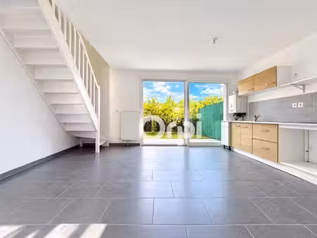 maison semi-individuelle moderne (2017) – 2 chambres  jardin & parking – quartier calme en