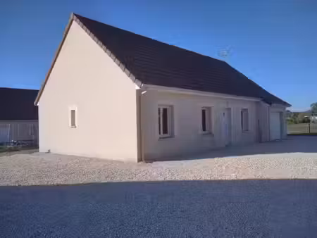 location maison 4 pièces 91 m² à sassay (41700)  850 €